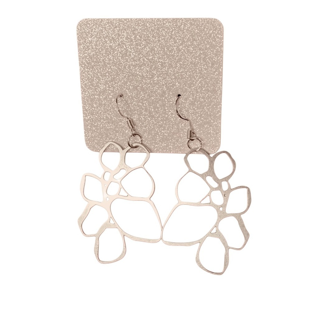 5/$25 😻 Silver Abstract Floral Drop Earrings